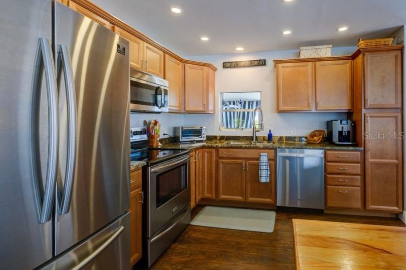 1916 Illinois Avenue, Bradenton, FL 34207 Photo