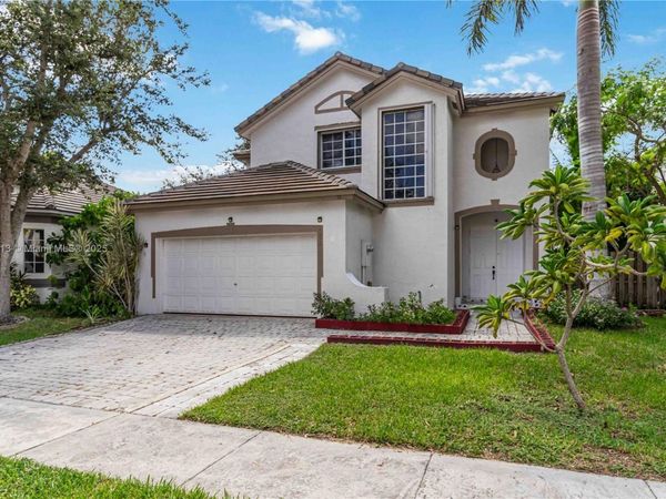 1958 NW 100th Ave, Pembroke Pines, FL 33024