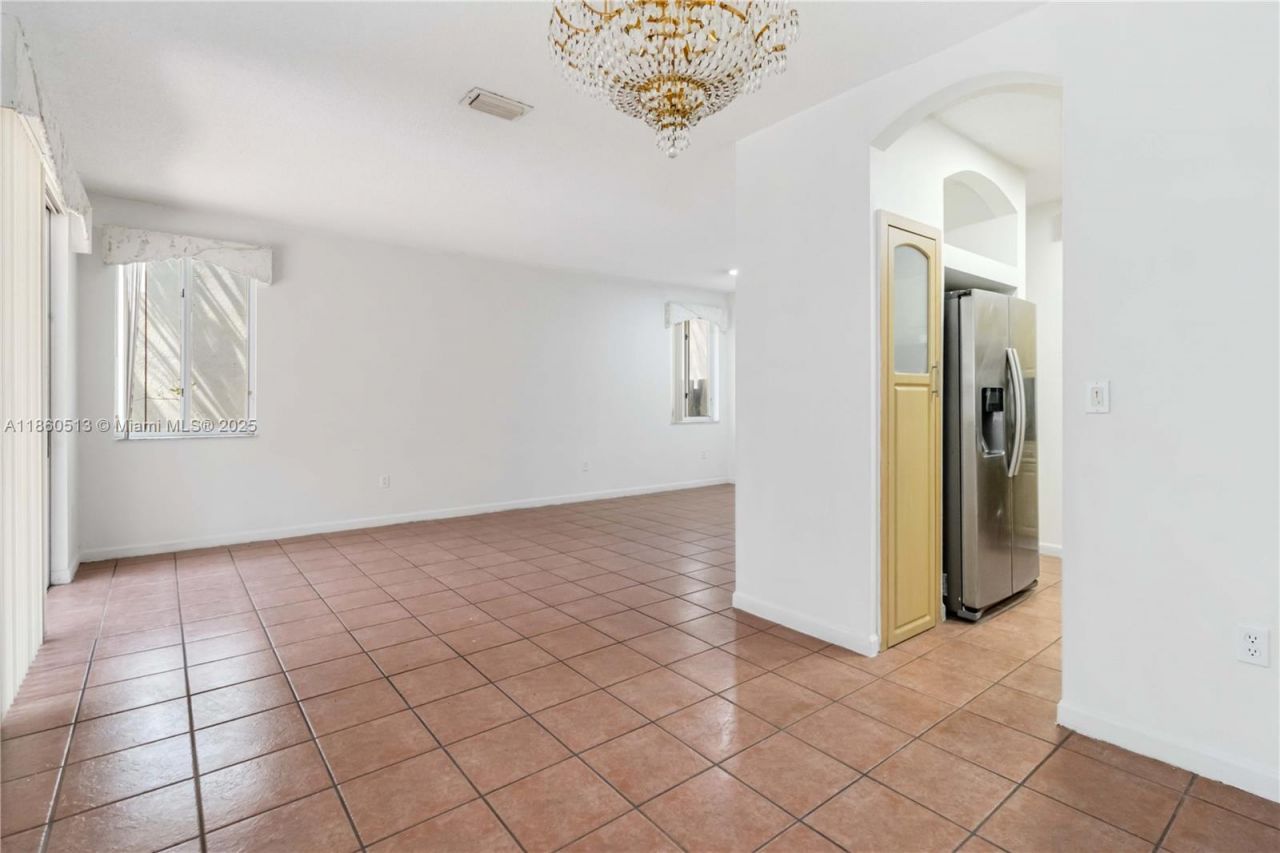 1958 NW 100th Ave, Pembroke Pines, FL 33024 Photo