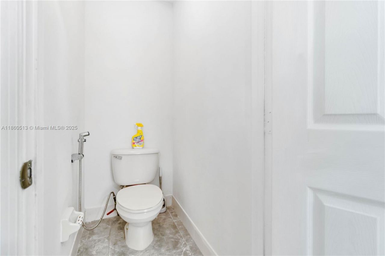 1958 NW 100th Ave, Pembroke Pines, FL 33024 Photo