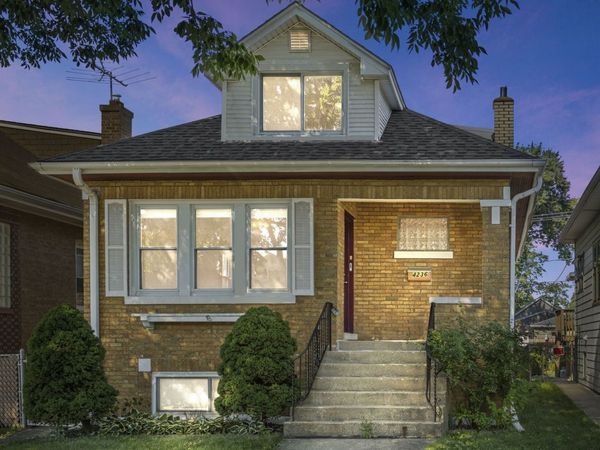 4236 N Ozark Avenue, Norridge, IL 60706