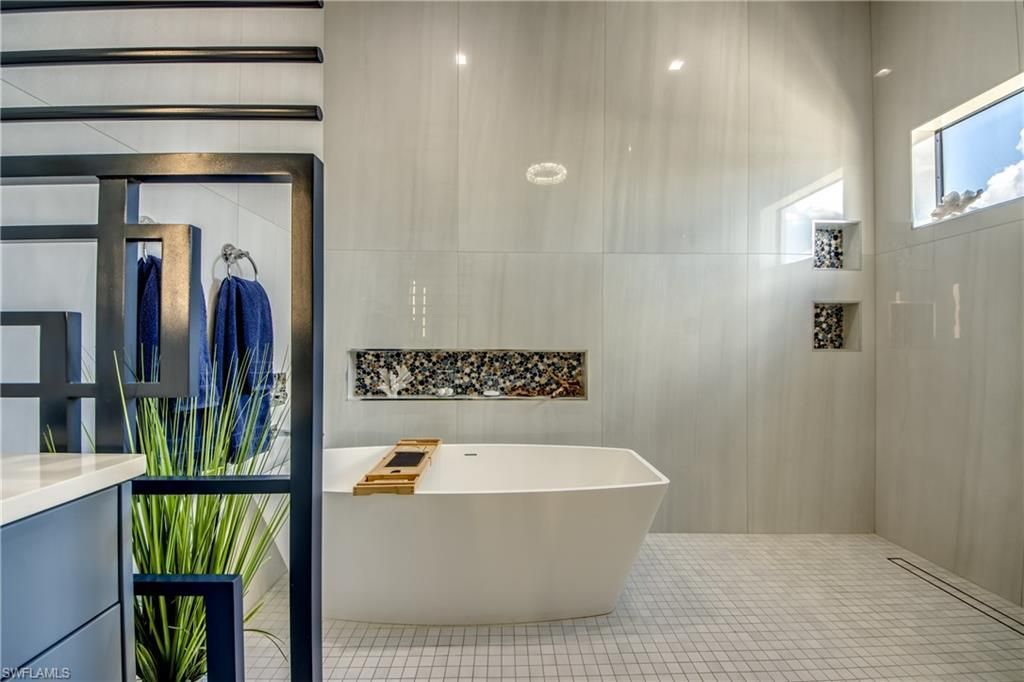 1436 Viking Ct, Cape Coral, FL 33904 Photo