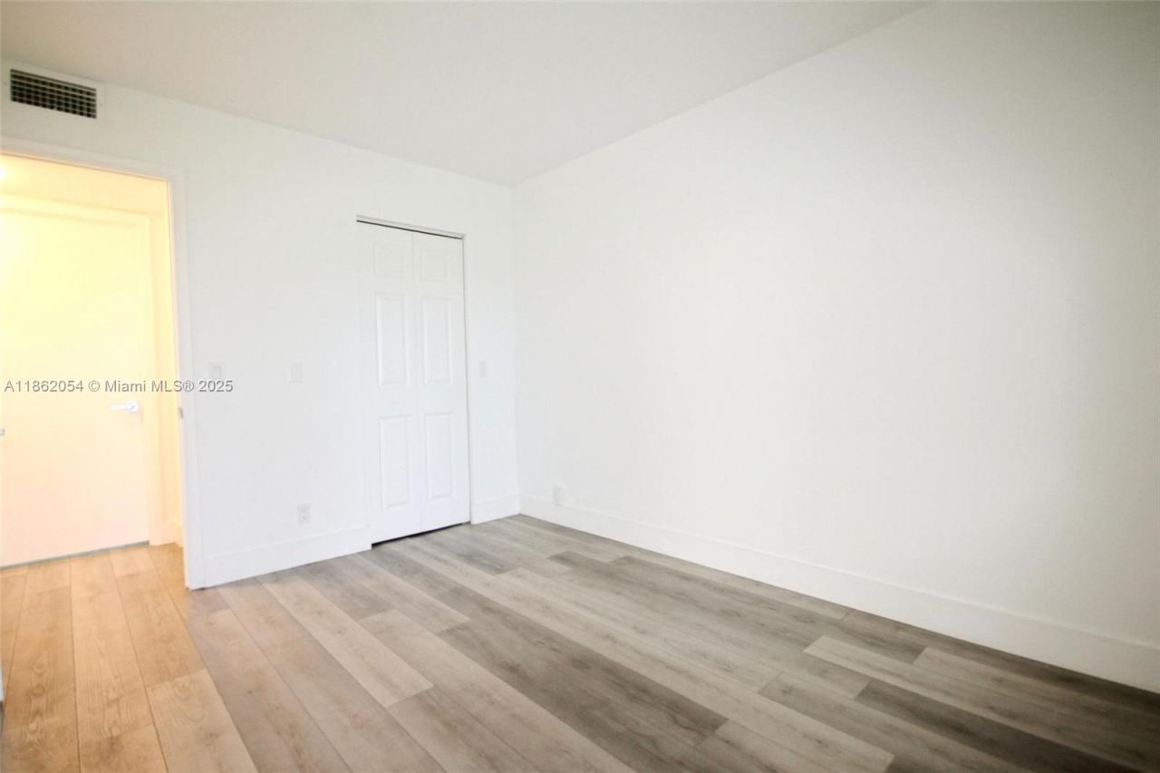 301 SW 135th Ave, Unit 113C, Pembroke Pines, FL 33027 Photo