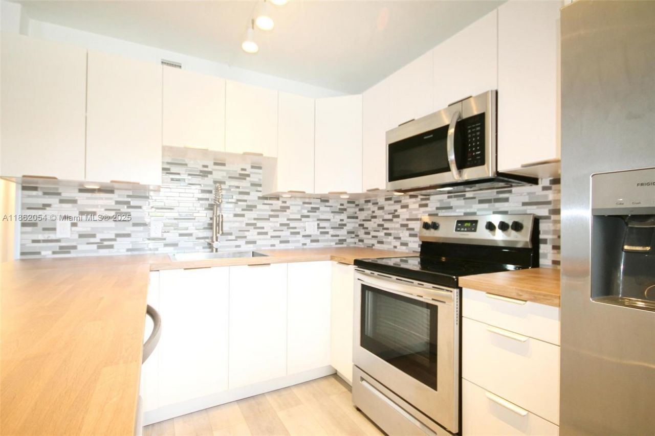 301 SW 135th Ave, Unit 113C, Pembroke Pines, FL 33027 Photo