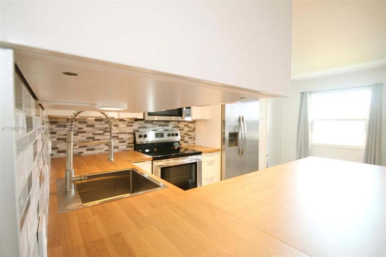 301 SW 135th Ave, Unit 113C, Pembroke Pines, FL 33027 Photo