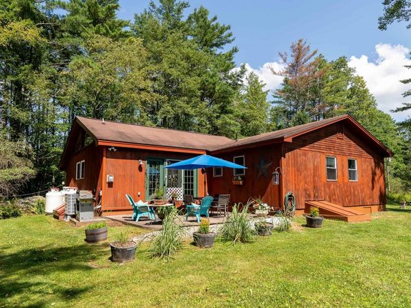 4297 US Route 4, Mendon, VT 05701