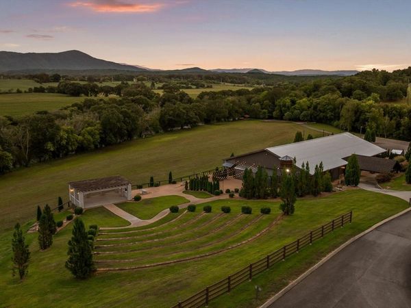 1020 Thomas Road, Benton, TN 37307