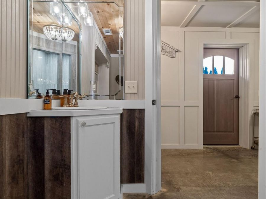 Property Image 103