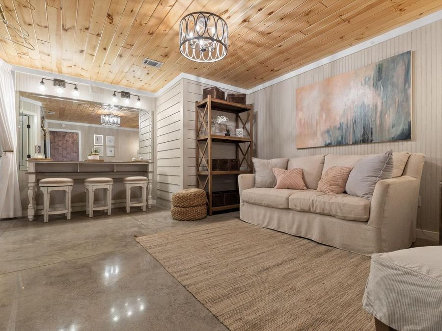 Property Image 104
