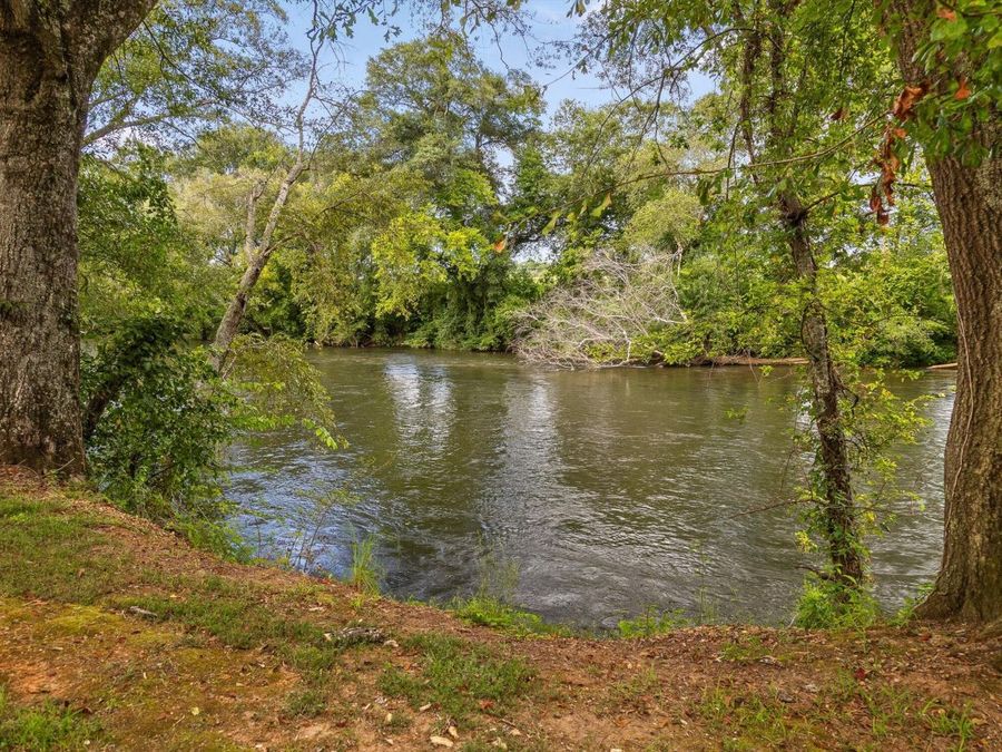 Property Image 176