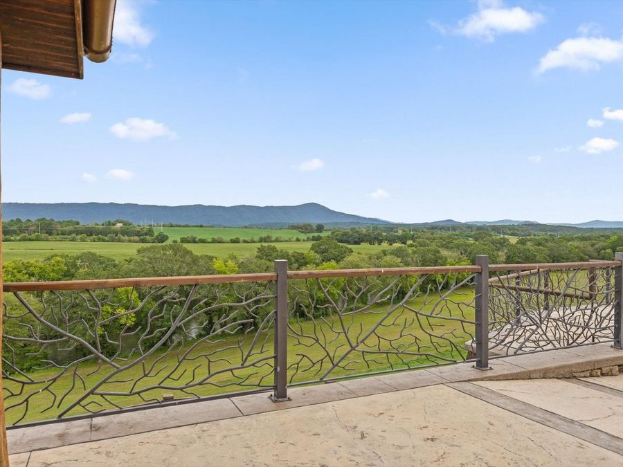 Property Image 186