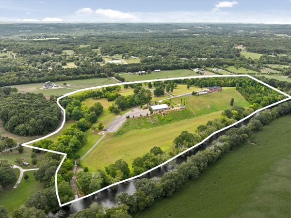 1020 Thomas Road, Benton, TN 37307