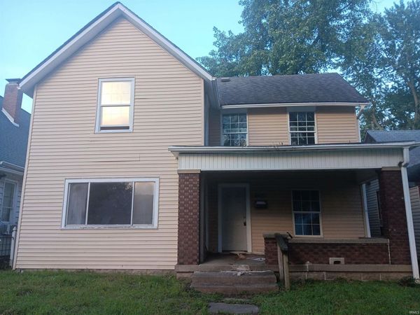 1927 N 10Th Street, Terre Haute, IN 47804