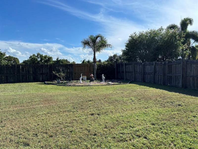 702 SW College Park Rd, Port Saint Lucie, FL 34953 Photo