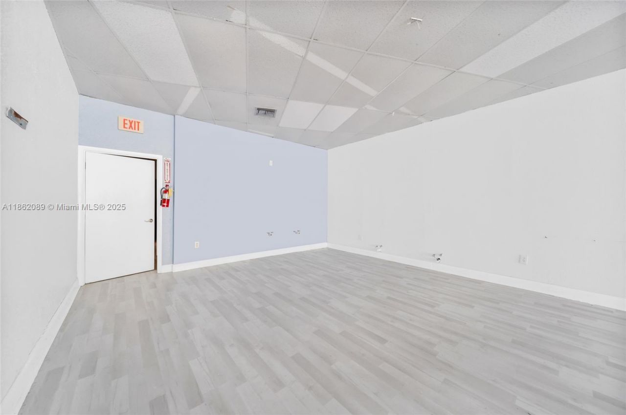 12253 S Dixie Hwy, Pinecrest, FL 33156 Photo