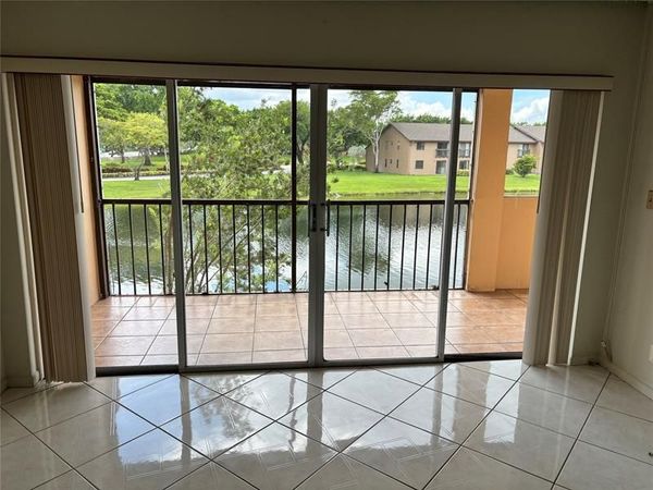 3905 N Nob Hill Rd, Unit 205, Sunrise, FL 33351