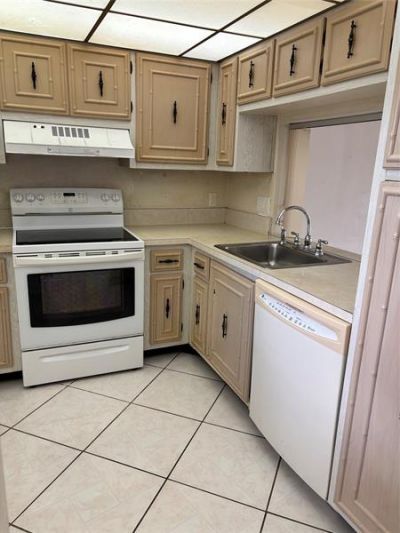 3905 N Nob Hill Road, Unit 205, Sunrise, FL 33351 Photo