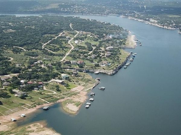 20010 Columbus LN, Lago Vista, TX 78645