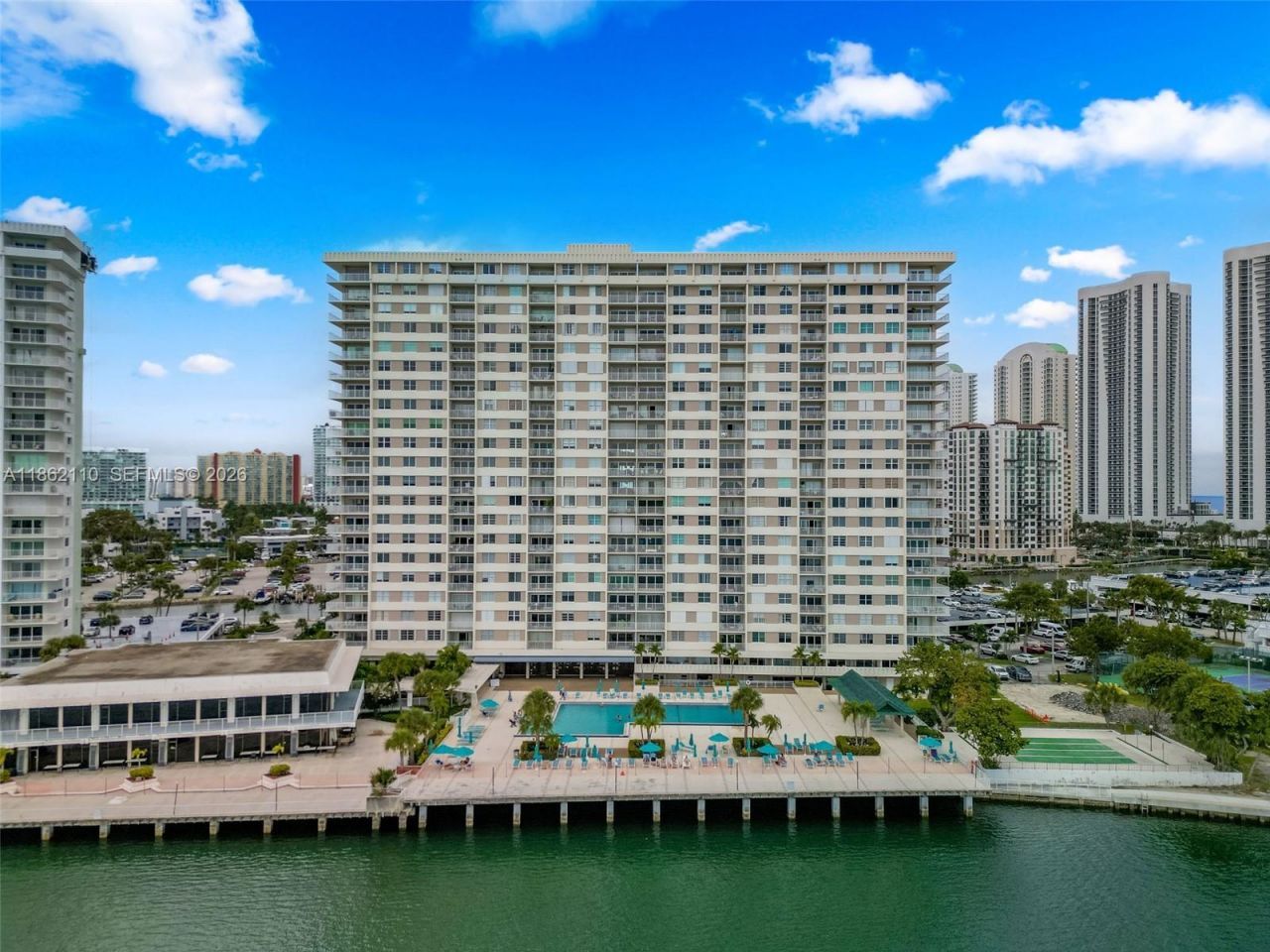 300 Bayview Dr, Unit 807, Sunny Isles Beach, FL 33160 Photo