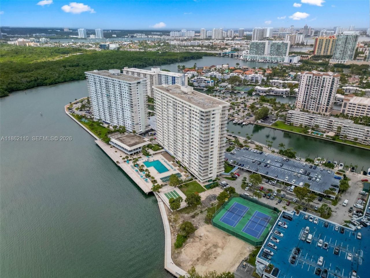 300 Bayview Dr, Unit 807, Sunny Isles Beach, FL 33160 Photo