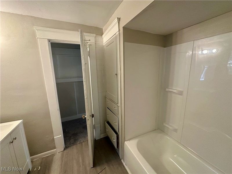 555 Lumiere Street, Unit B, Akron, OH 44306 Photo 10