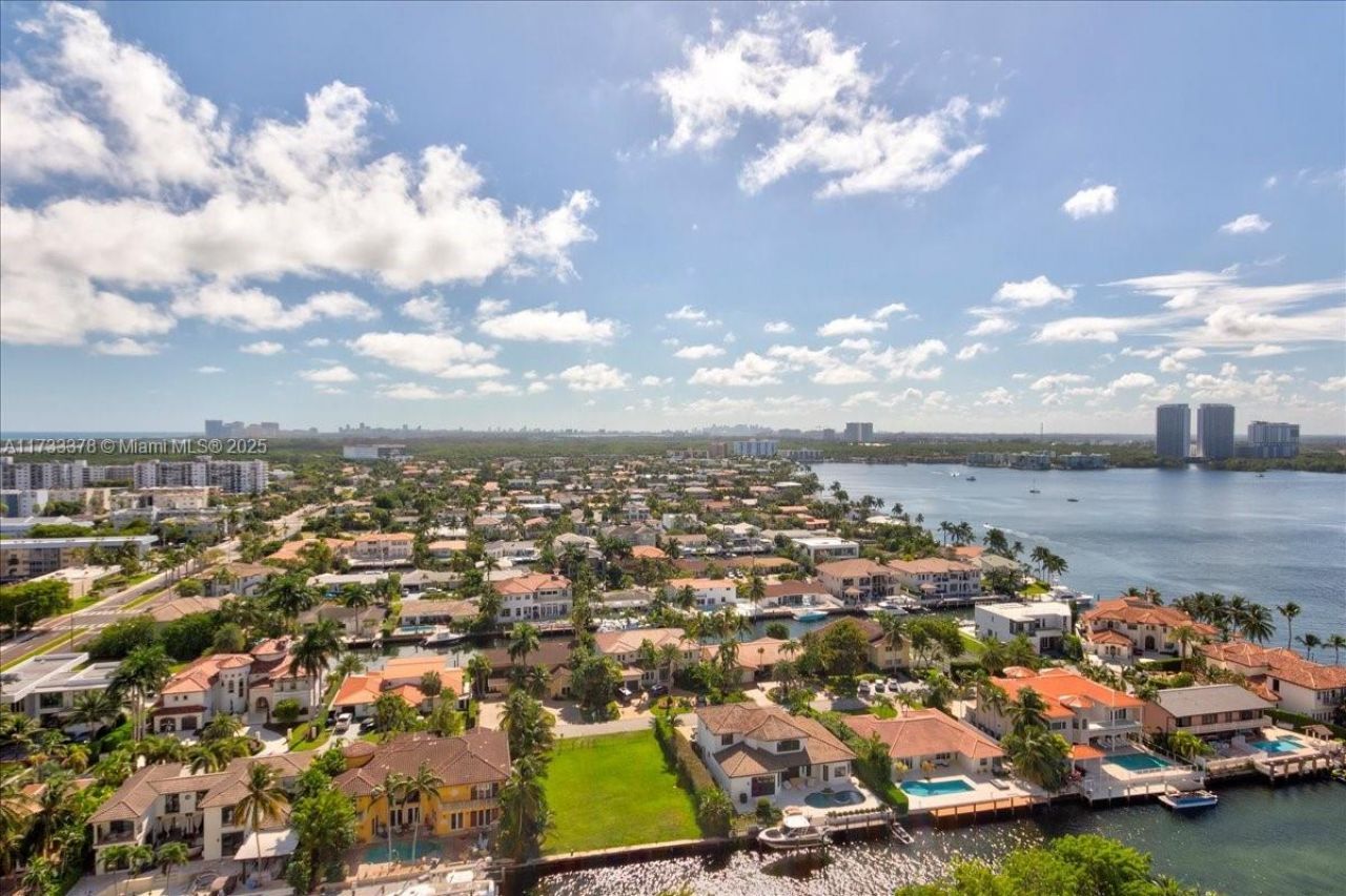 1000 Island Blvd, Unit 2003, Aventura, FL 33160 Photo