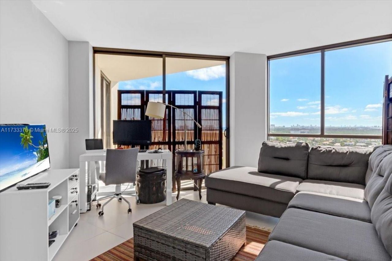 1000 Island Blvd, Unit 2003, Aventura, FL 33160 Photo