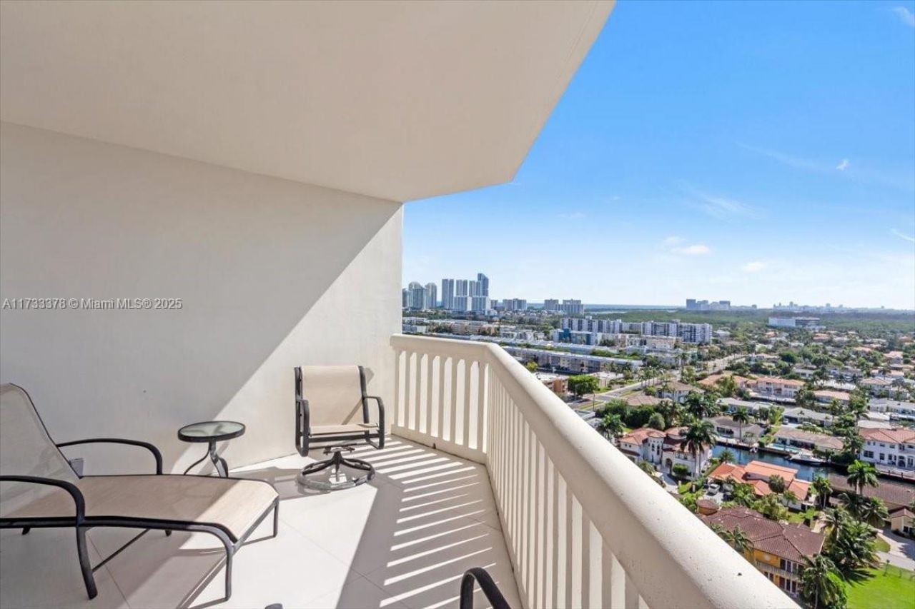 1000 Island Blvd, Unit 2003, Aventura, FL 33160 Photo