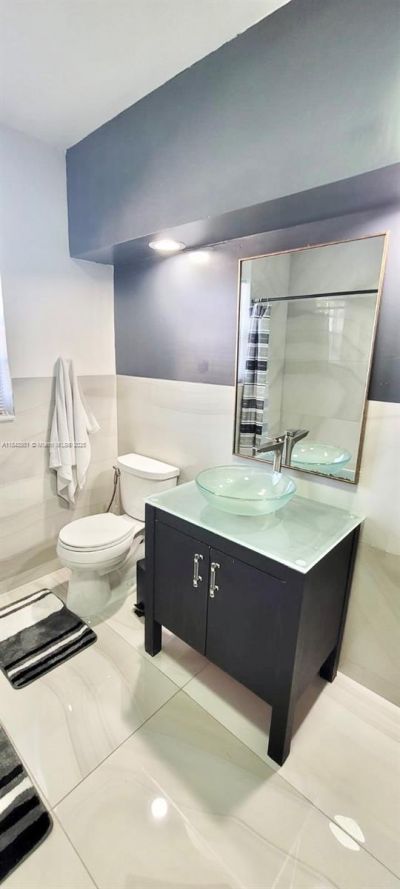 739 NW 112th St, Miami, FL 33168 Photo