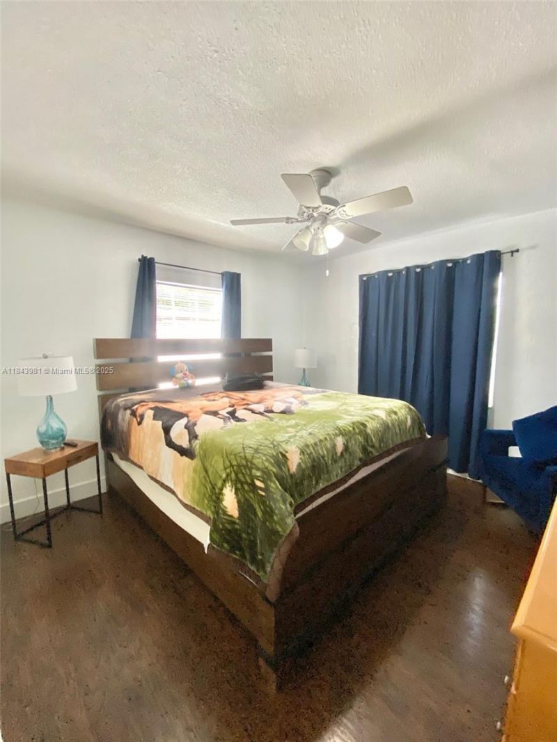 739 NW 112th St, Miami, FL 33168 Photo