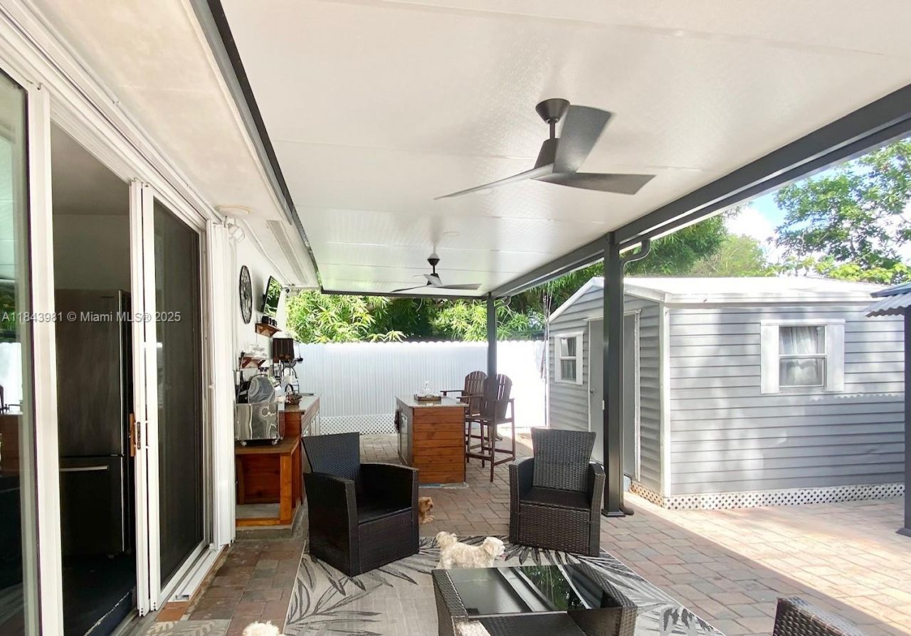 739 NW 112th St, Miami, FL 33168 Photo