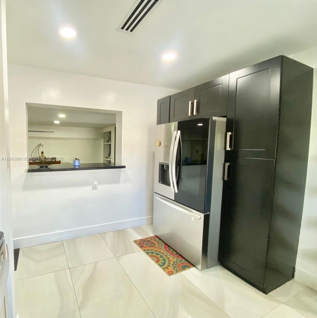 739 NW 112th St, Miami, FL 33168 Photo