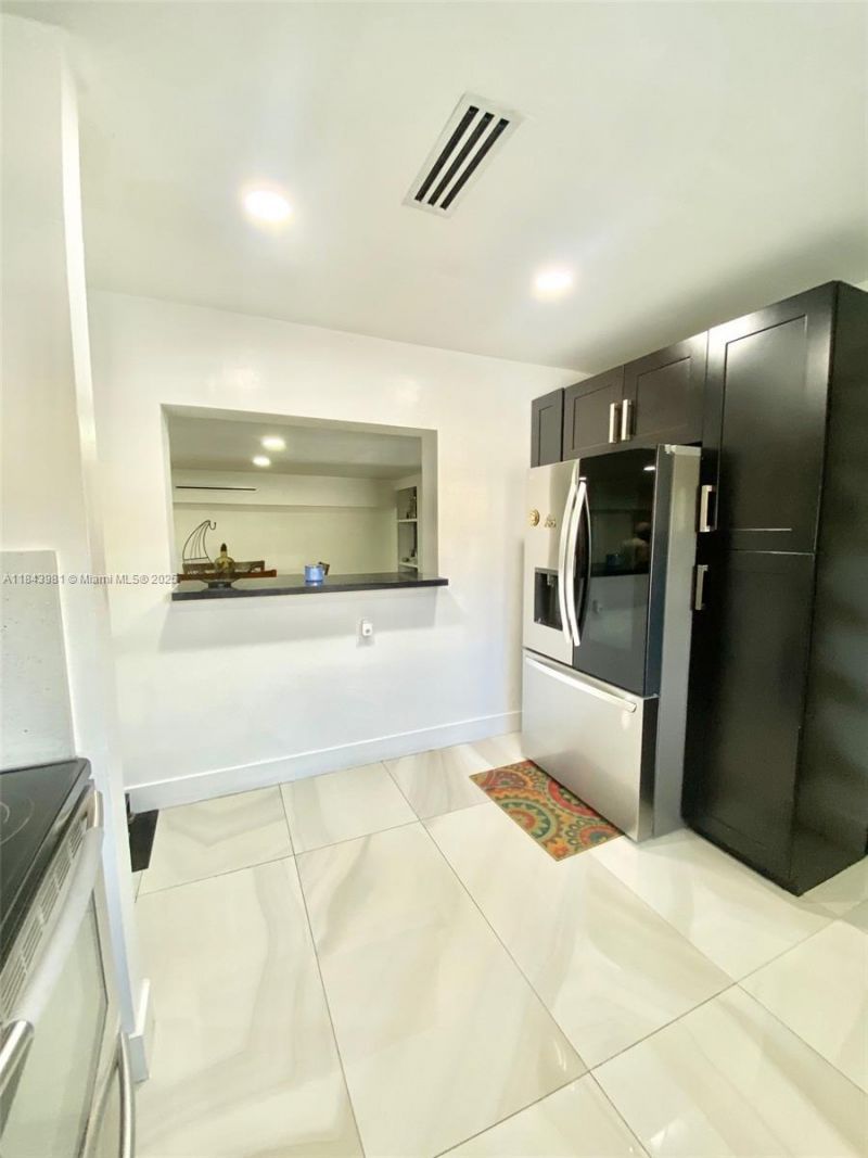 739 NW 112th St, Miami, FL 33168 Photo