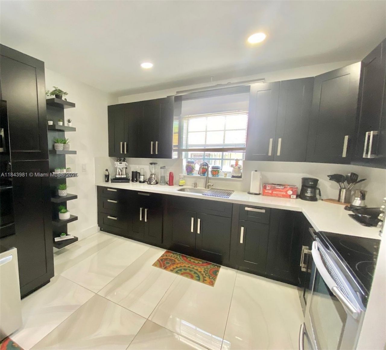 739 NW 112th St, Miami, FL 33168 Photo