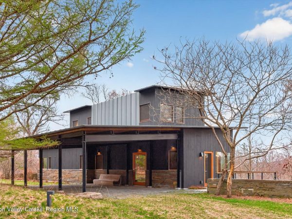 125 Valley View Way, Lake Hill, NY 12448