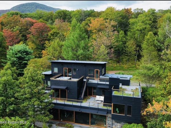 125 Valley View Way, Lake Hill, NY 12448