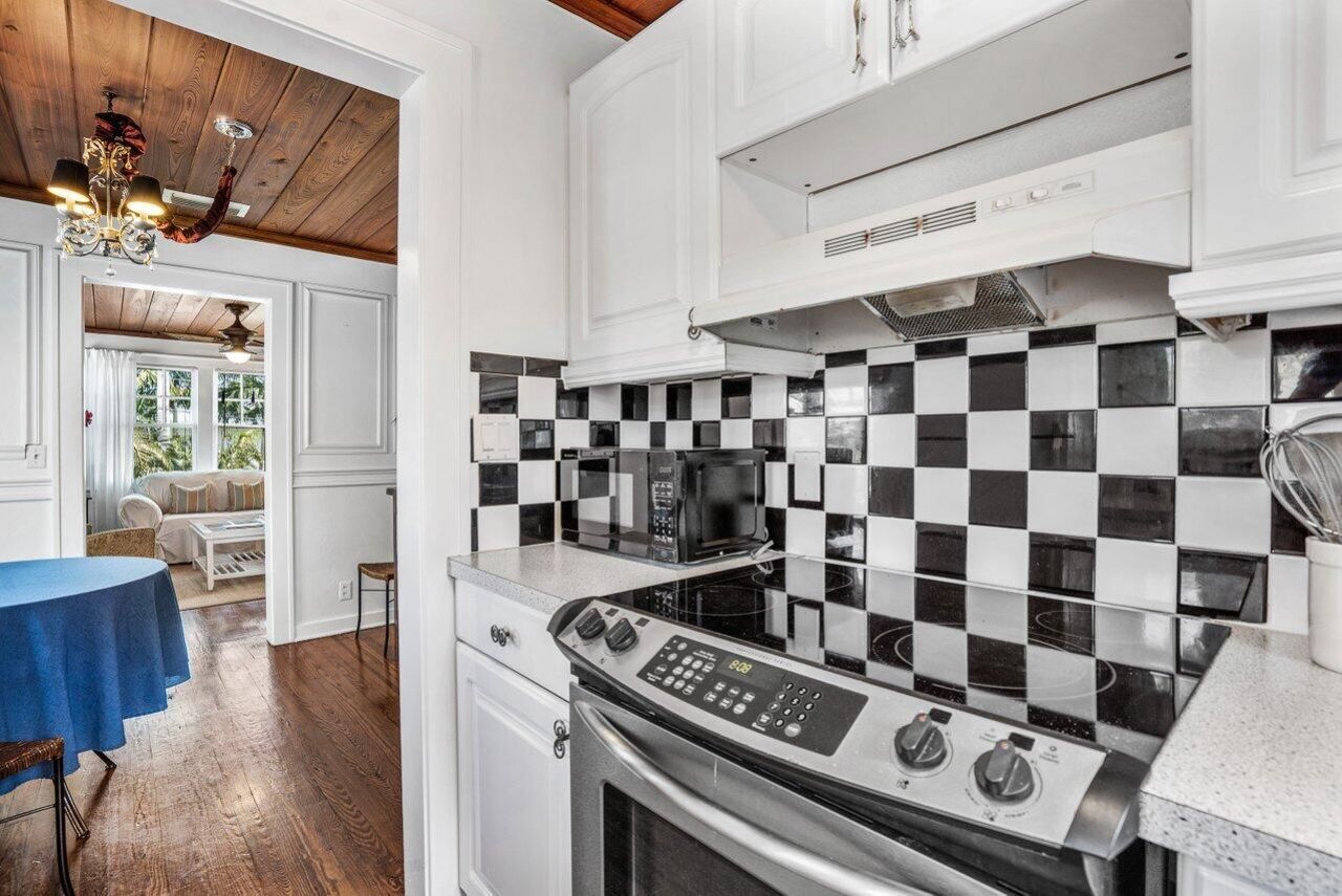 102 SE 7th Avenue, Unit Villa 2, Delray Beach, FL 33483 Photo
