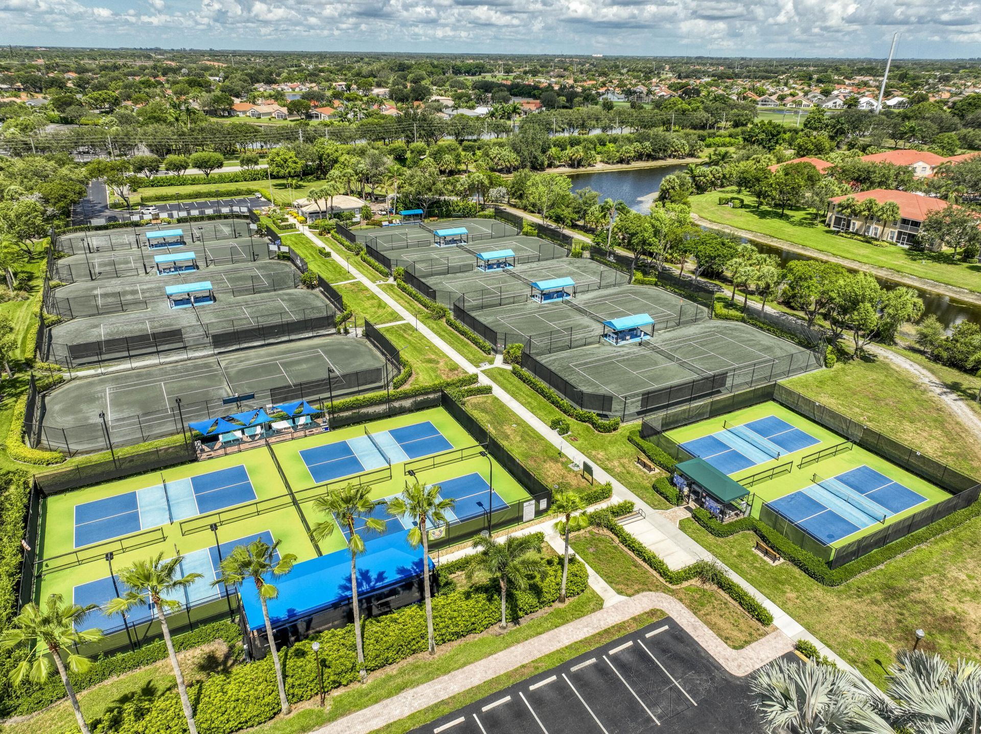 12547 Imperial Isle Drive, Unit 208, Boynton Beach, FL 33437 Photo