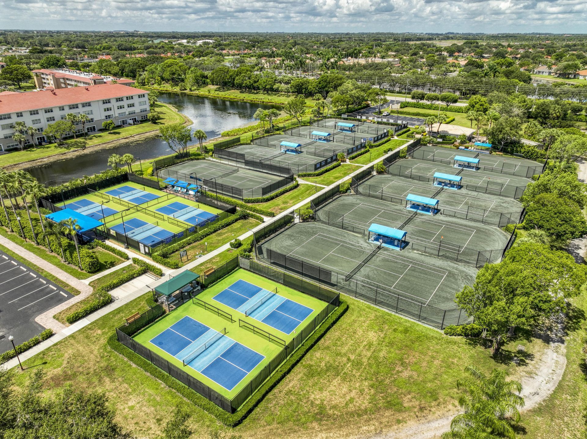 12547 Imperial Isle Drive, Unit 208, Boynton Beach, FL 33437 Photo