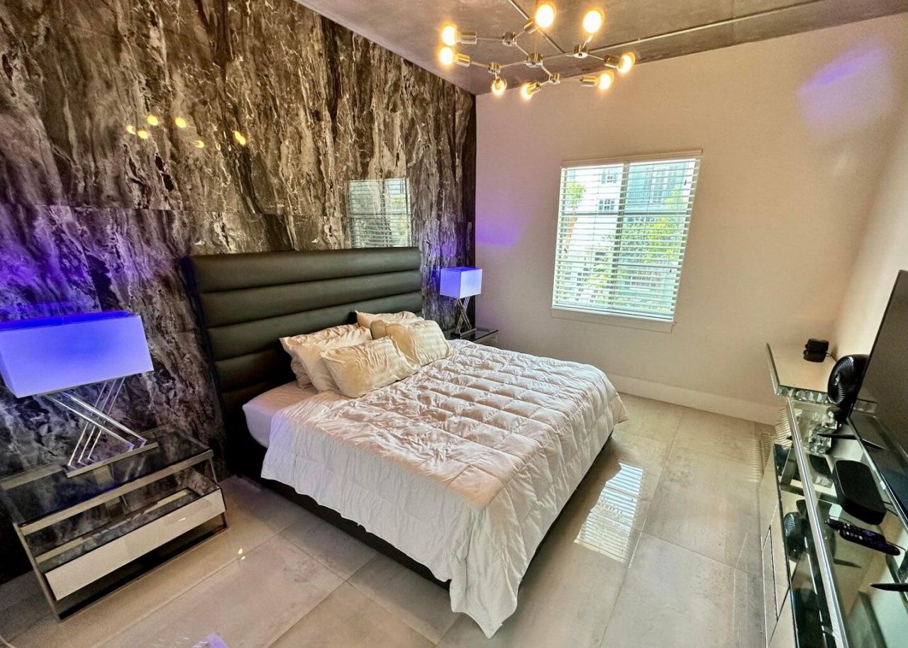 335 SE 6th Avenue, Unit 210, Delray Beach, FL 33483 Photo