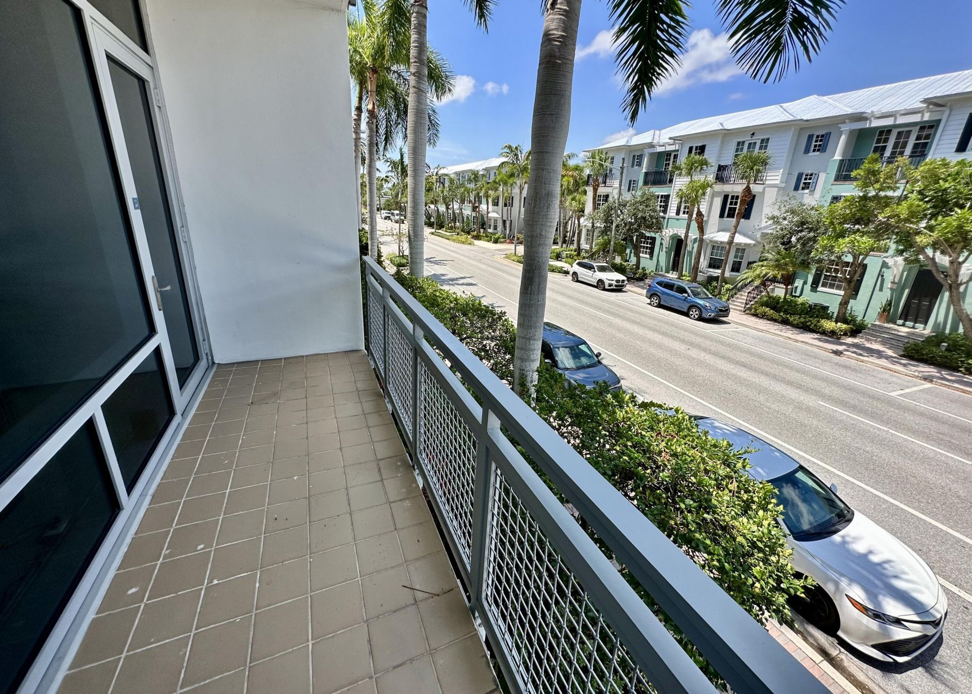 335 SE 6th Avenue, Unit 210, Delray Beach, FL 33483 Photo
