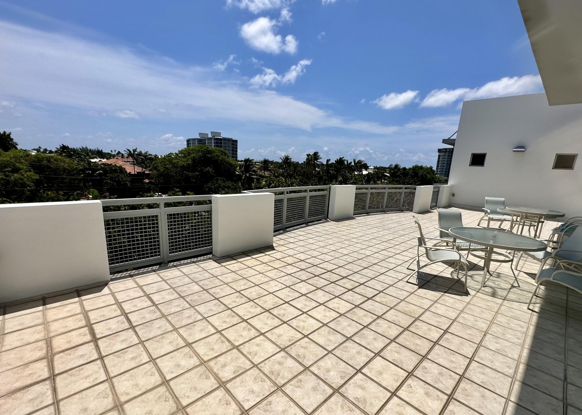 335 SE 6th Avenue, Unit 210, Delray Beach, FL 33483 Photo