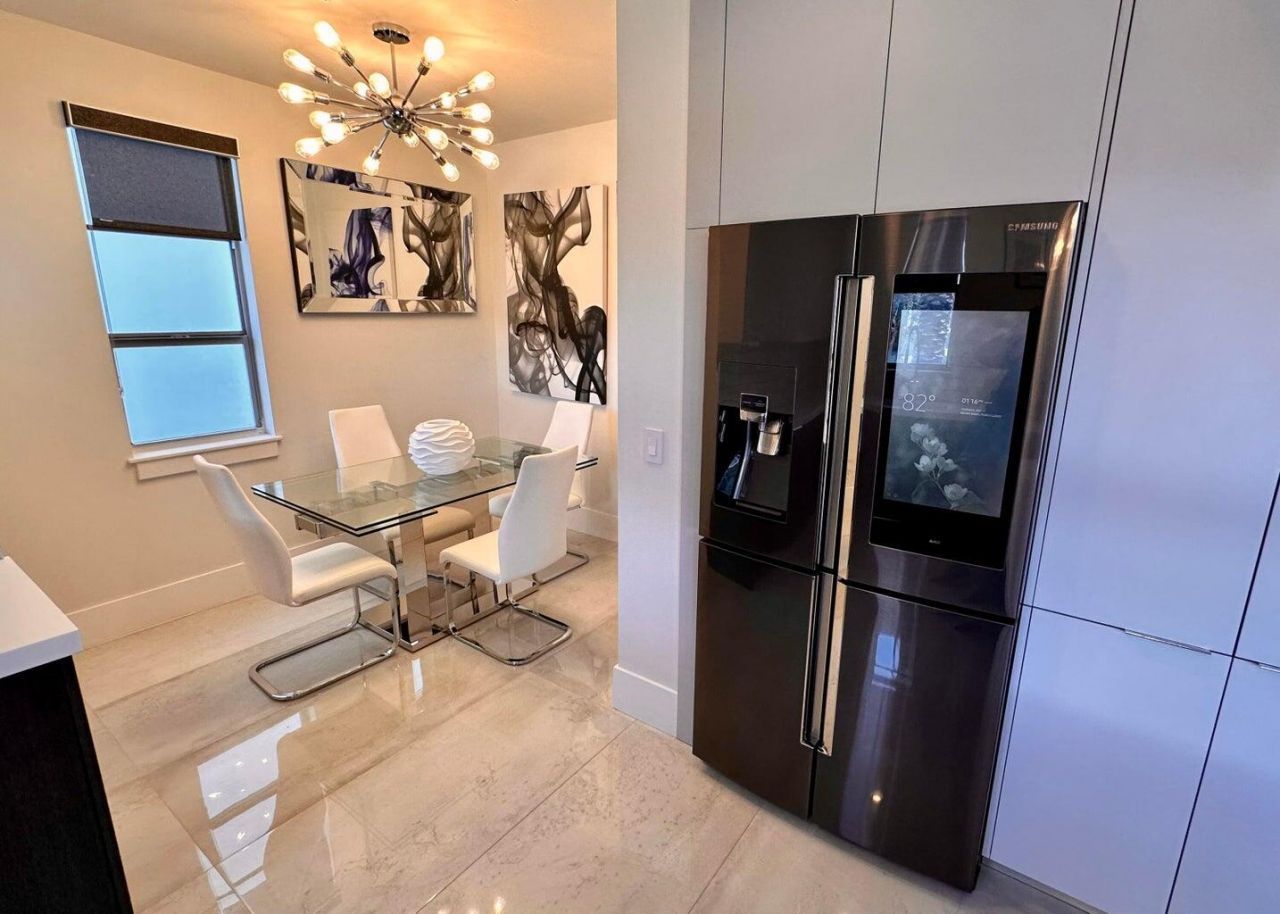 335 SE 6th Avenue, Unit 210, Delray Beach, FL 33483 Photo