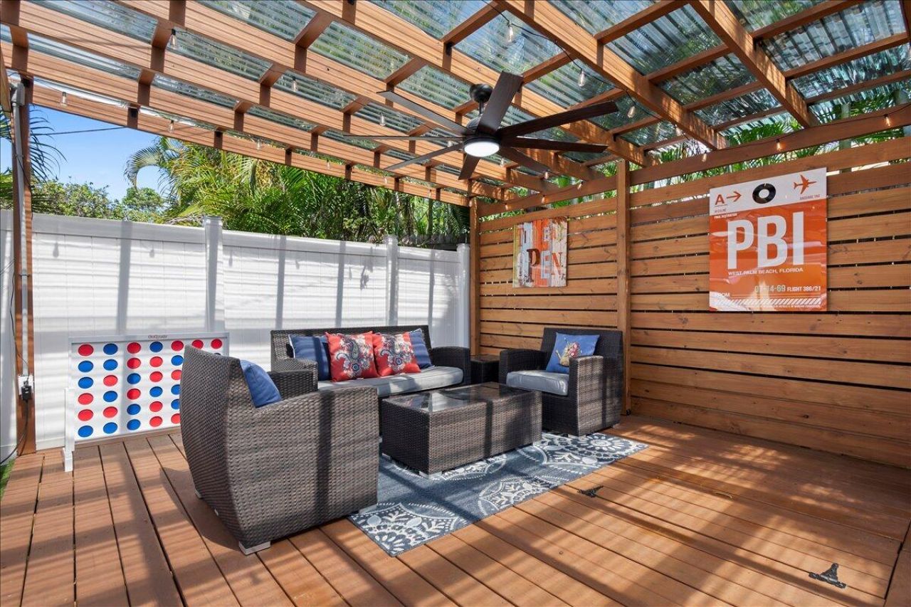 2741 Parker Avenue, West Palm Beach, FL 33405 Photo