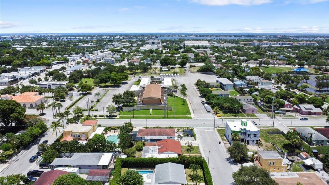 2741 Parker Avenue, West Palm Beach, FL 33405 Photo