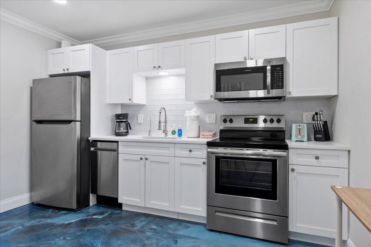 2741 Parker Avenue, West Palm Beach, FL 33405 Photo