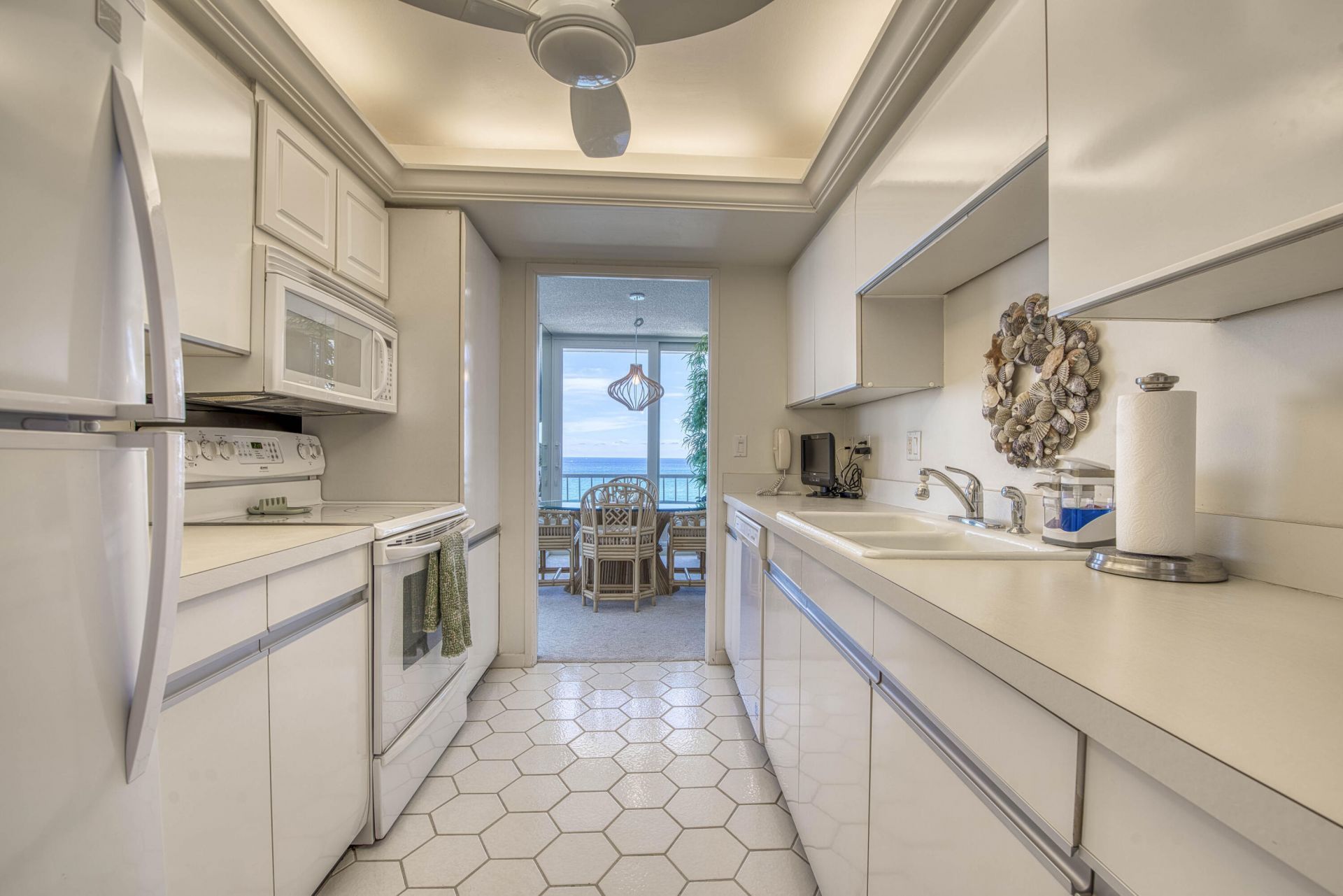5540 N Ocean Drive, Unit 7a, Singer Island, FL 33404 Photo