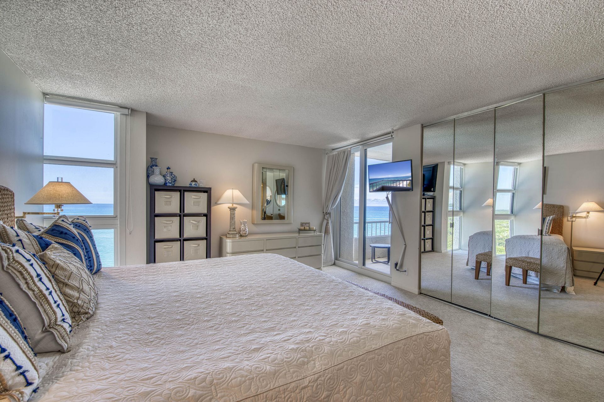 5540 N Ocean Drive, Unit 7a, Singer Island, FL 33404 Photo