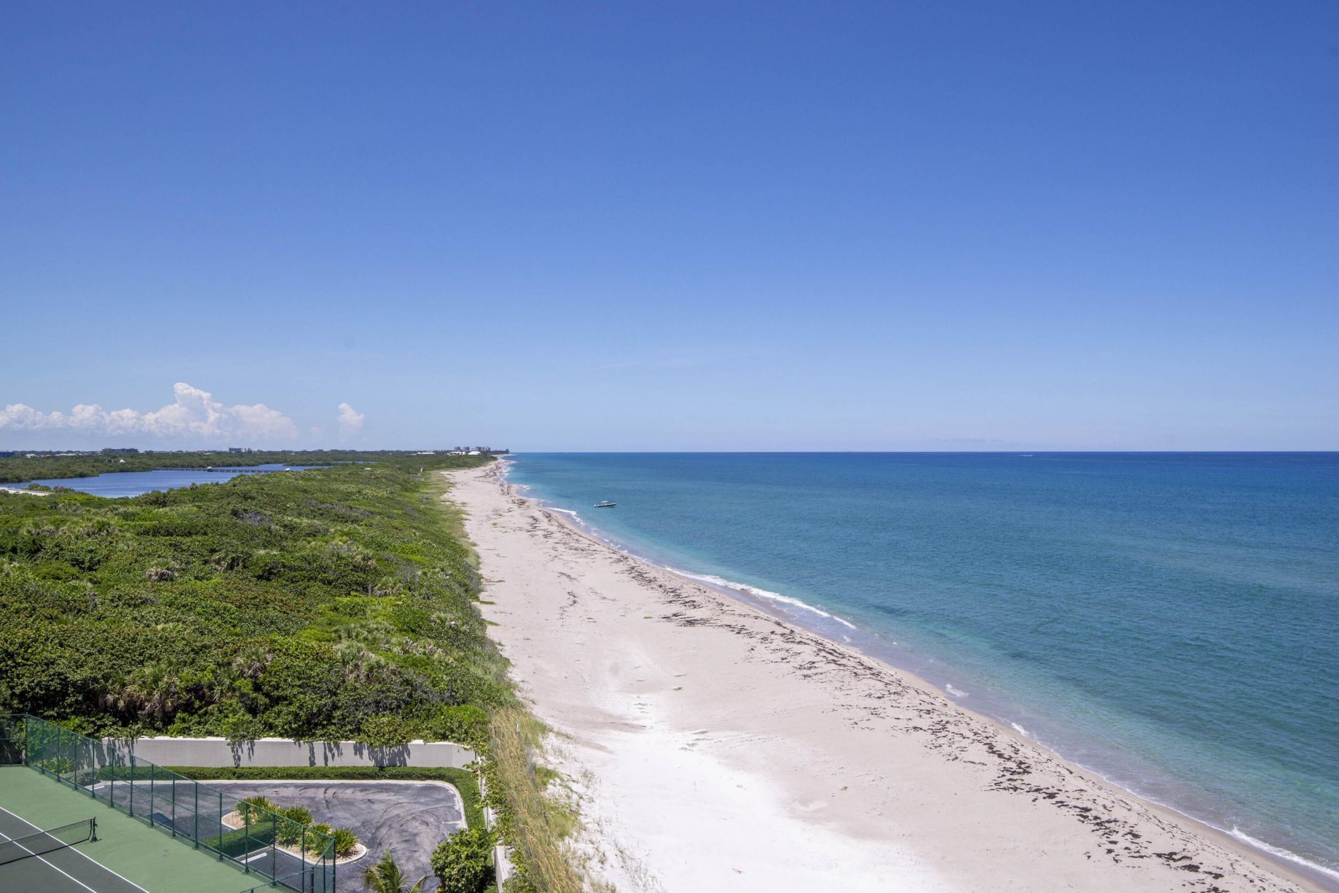 5540 N Ocean Drive, Unit 7a, Singer Island, FL 33404 Photo