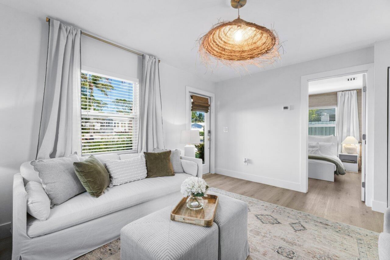 512 49th Street, West Palm Beach, FL 33407 Photo